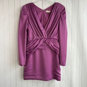 Nicholas size 8 mini dress purple satin long sleeve ruched v-neck shoulder pads